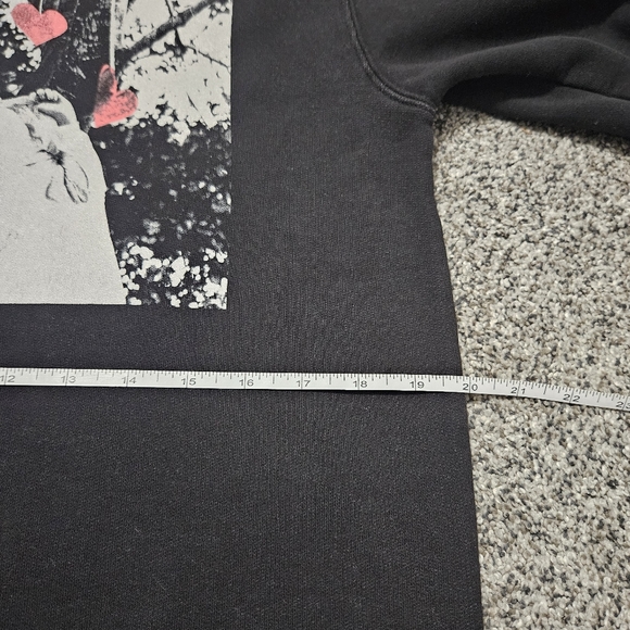 "Home is Where the Heart Is" Lover Valentine's Day Crewneck - Picture 13 of 16